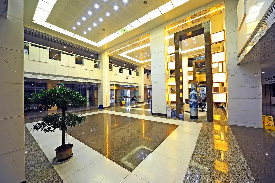 樹脂角線廠家|樹脂角線你知道怎么貼嗎？